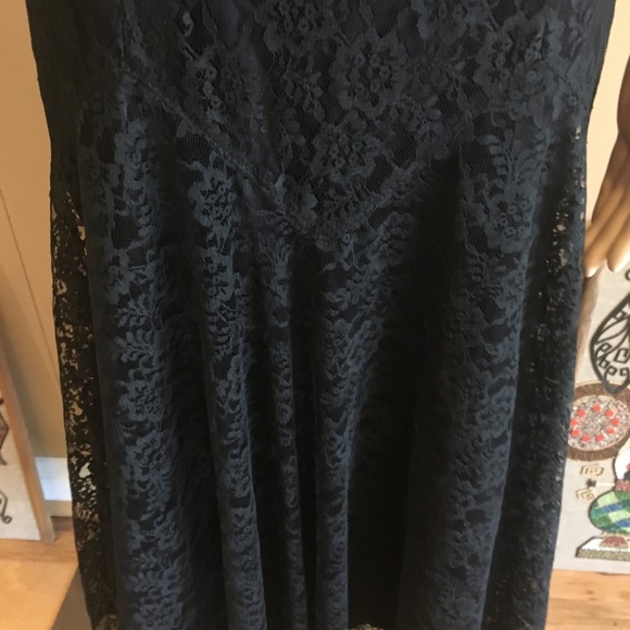 Vintage Black Lace Fishtail Gown - Picture 3 of 6